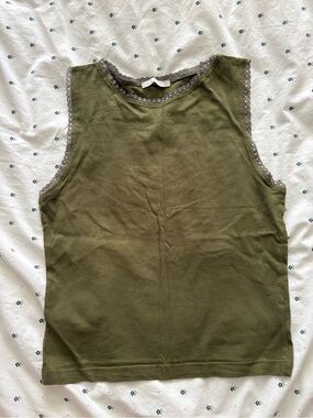 Basic army green top